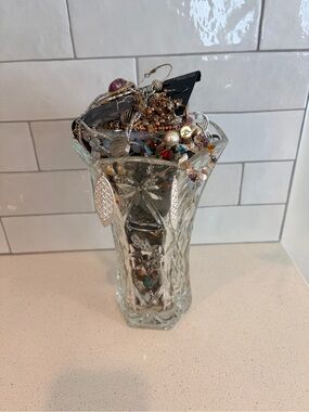 Vintage Mystery Jewelry Jar With
VTG Vase Mixed Metal Gold Silver Pearl